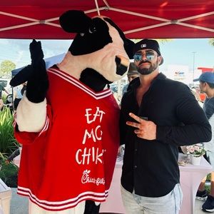 Meet your Posher, Mark